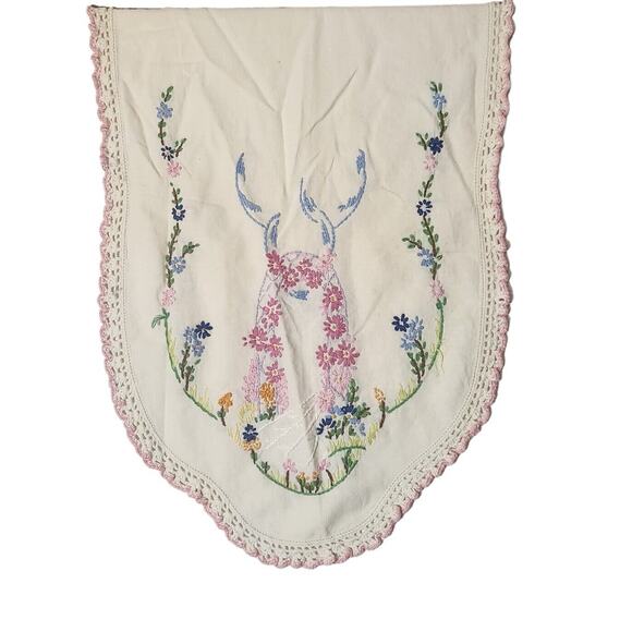 VINTAGE 1960's TABLE RUNNER FLOWER GARDEN EMBROIDERED DRESSER SCARF ESTATE MCM - Picture 1 of 6